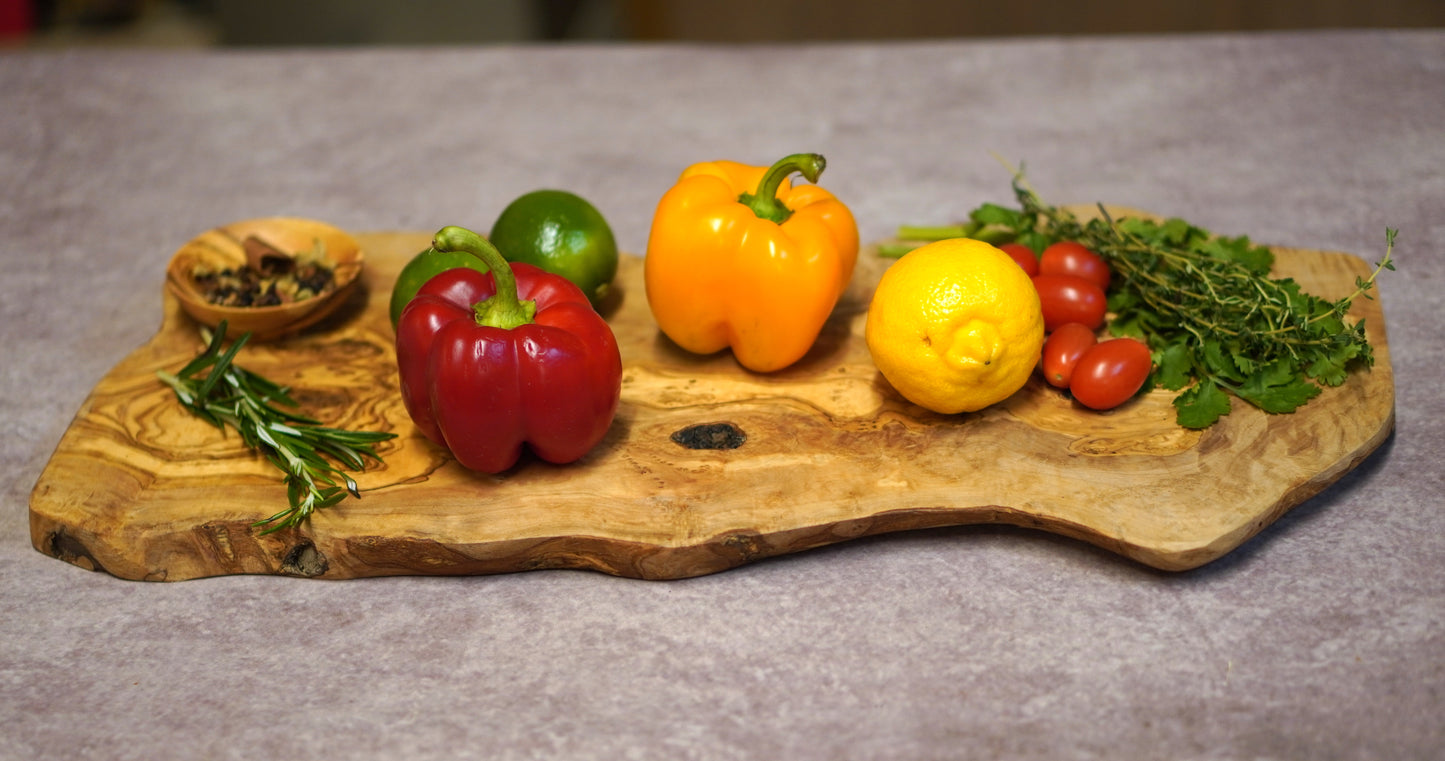 Rustic Oak Wood Cutting/Charcuterie Board